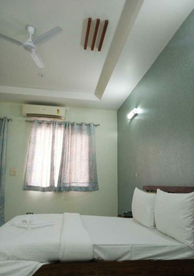 Hotel J P Residency Greater Noida Zewnętrze zdjęcie